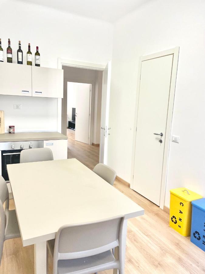 Camera Con Bagno Privato - Zona Bocconi Милано Екстериор снимка